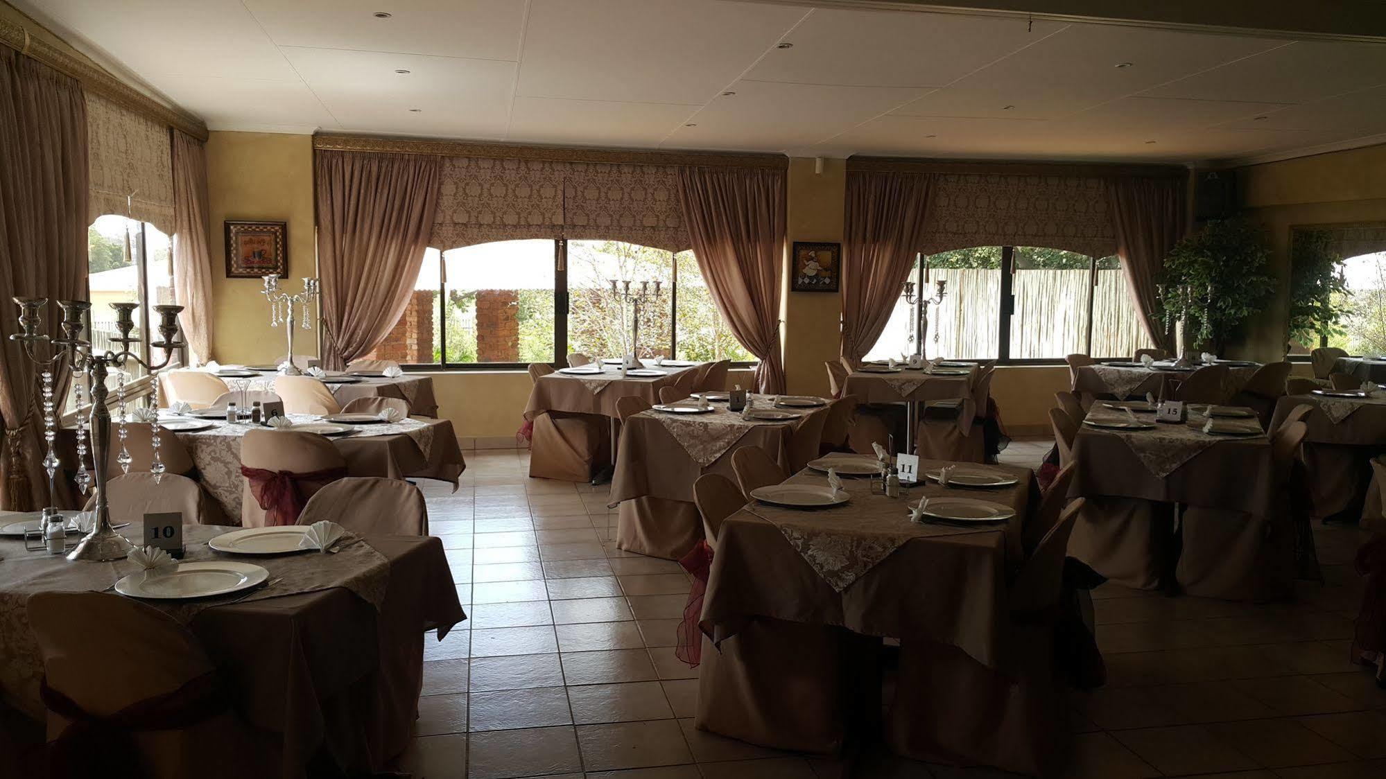 Crystal Rose Lodge Johannesburg Exterior photo
