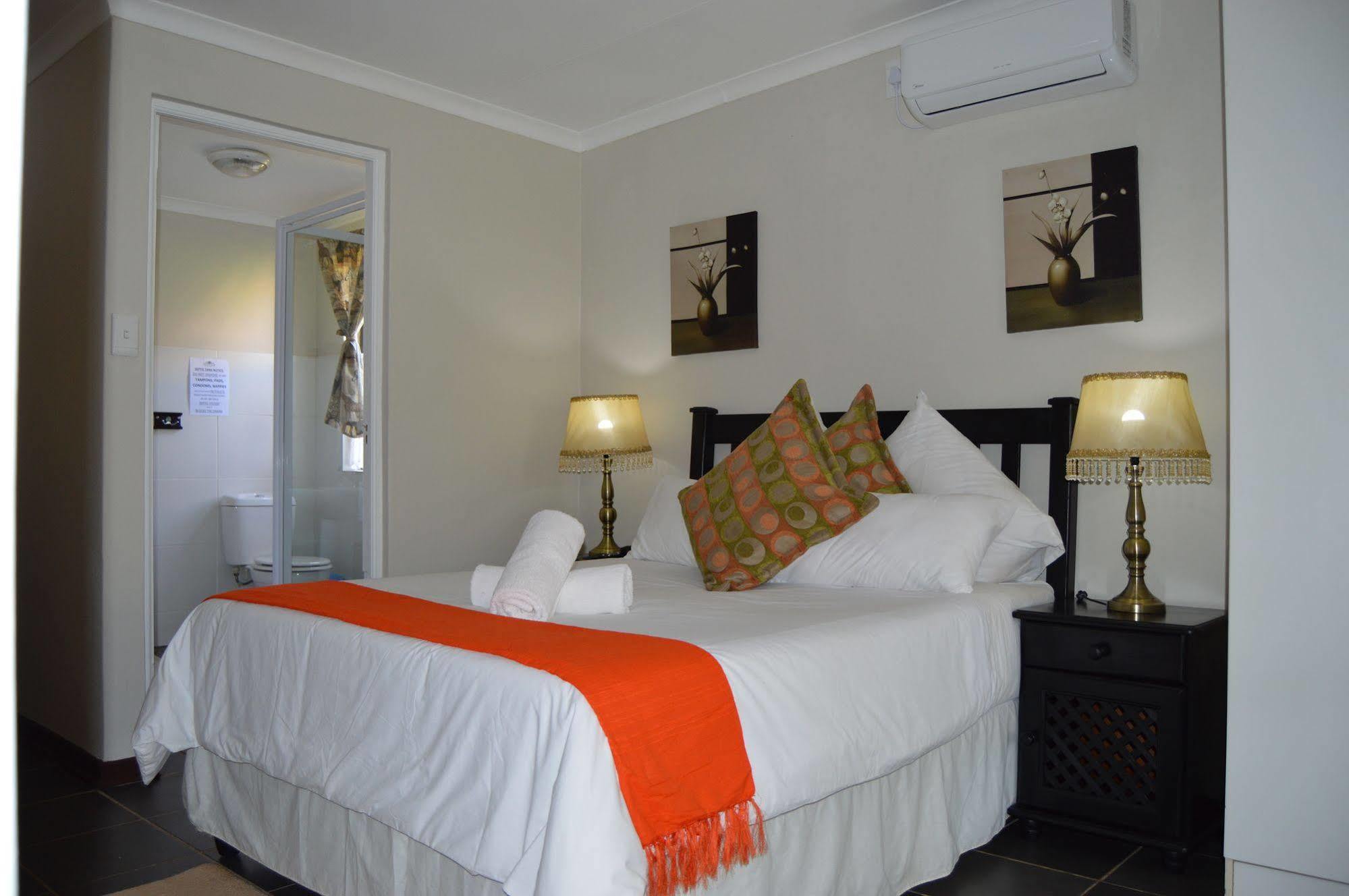 Crystal Rose Lodge Johannesburg Exterior photo